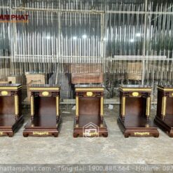Bàn thờ Thần Tài hoa sen cột tiền dát vàng sang trọng BTT-30027