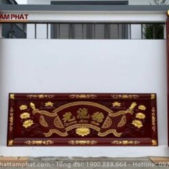 Họa tiết dát vàng sang trọng.
