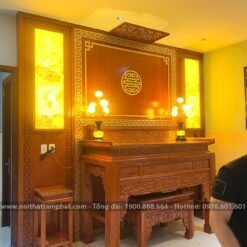 Không gian thờ gia tiên ấm cúng, linh thiêng.
