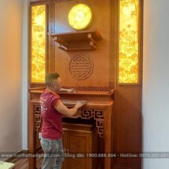Trang trí vách ốp và tranh trúc chỉ sang trọng.