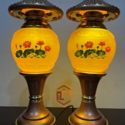 Thân hợp kim, led nhiều màu.