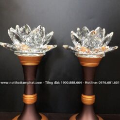 Chân đèn bằng hợp kim đồng có độ bền cao.