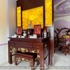 Kết hợp thờ Phật và Gia Tiên Cửu Huyền Thất Tổ trên một bàn thờ.