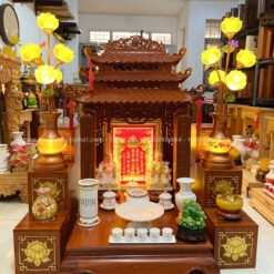 Được làm từ chất liệu gỗ Hương đá cao cấp có độ bền cao.