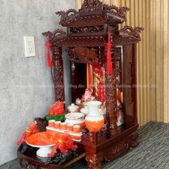 Thiết kế mái chùa 2 tầng sang trọng, cột rồng uốn lượn bề thế.