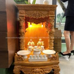 Bàn thờ Thần Tài Ông Địa phù hợp với mọi không gian nhà cửa, công ty, cửa hàng,...