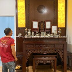 Không gian thờ đầy đủ, ấm cúng, mang giá trị tâm linh tốt đẹp.