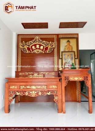 Bàn thờ Phật cao hơn bàn thờ gia tiên, tránh phạm húy đến thần linh.