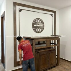 Tủ cơm nhỏ tiện lợi giúp gia chủ dễ dàng bài trí mâm cúng, lễ vật.