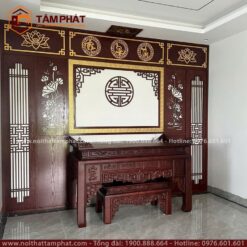 Bàn thờ gỗ tự nhiên, ốp hậu MDF cắt CNC hiện đại.