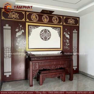Bàn thờ gỗ tự nhiên, ốp hậu MDF cắt CNC hiện đại.