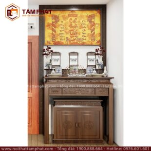 Mẫu bàn thờ Gia Tiên Cửu Huyền đơn giản, gọn gàng.