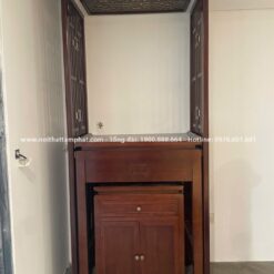 Phòng thờ BT-1239 dễ dàng lắp đặt trong nhiều không gian như phòng khách, hành lang, góc thờ.