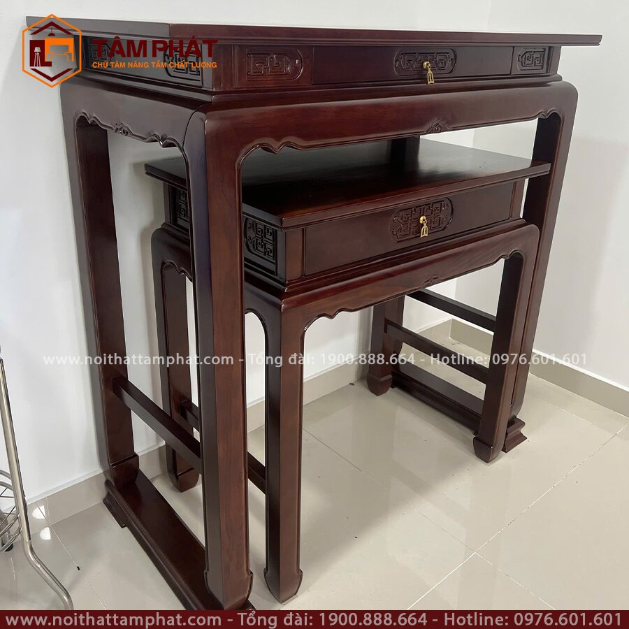 Mẫu bàn thờ đứng thiết kế hiện đại, phù hợp nhiều không gian sống.