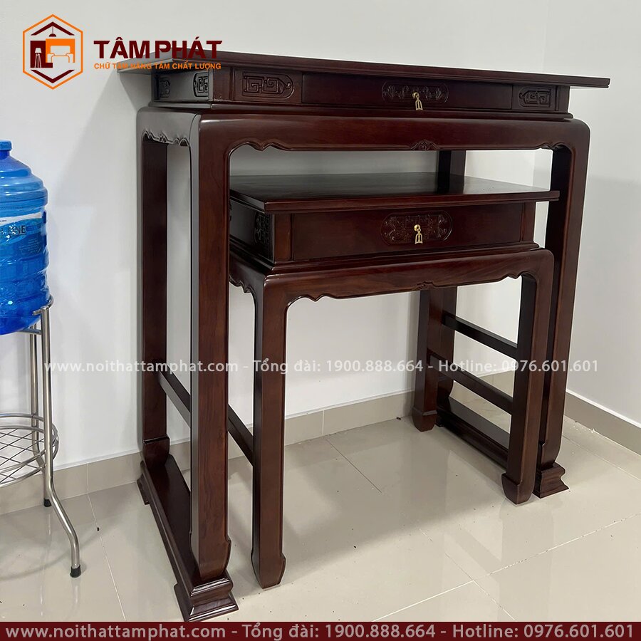 Chất liệu gỗ được tuyển chọn kỹ lưỡng, mang lại vẻ đẹp tự nhiên và sang trọng.