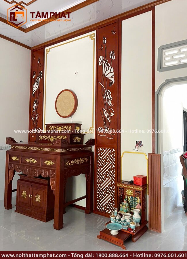 Góc nhìn thực tế về bàn thờ tam cấp Phật và Gia Tiên kết hợp cùng Thần Tài.